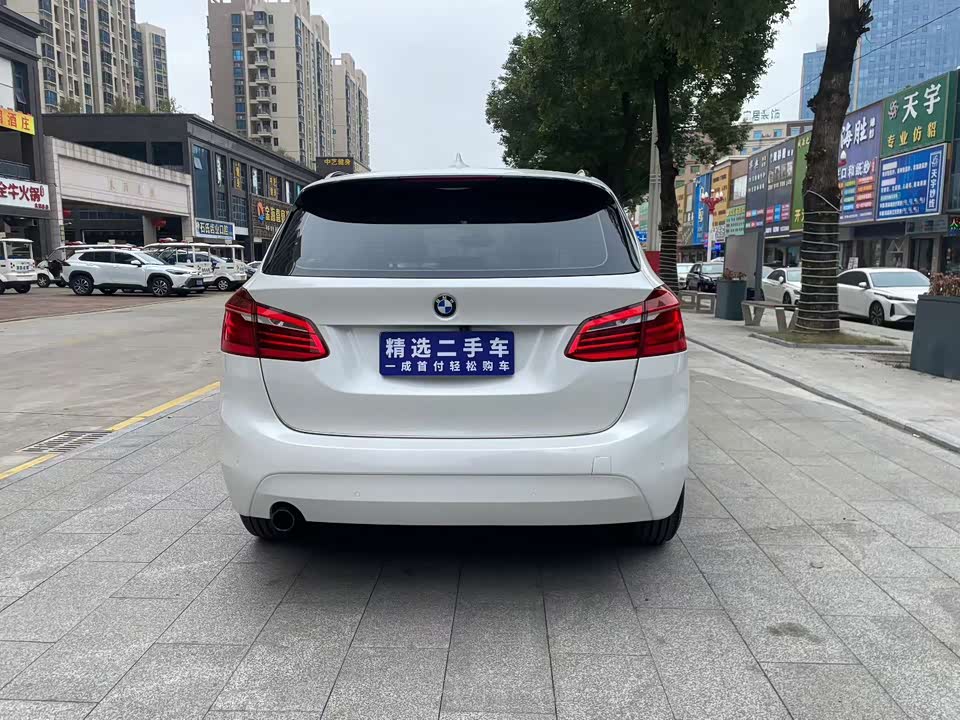 BMW 2 series station wagon