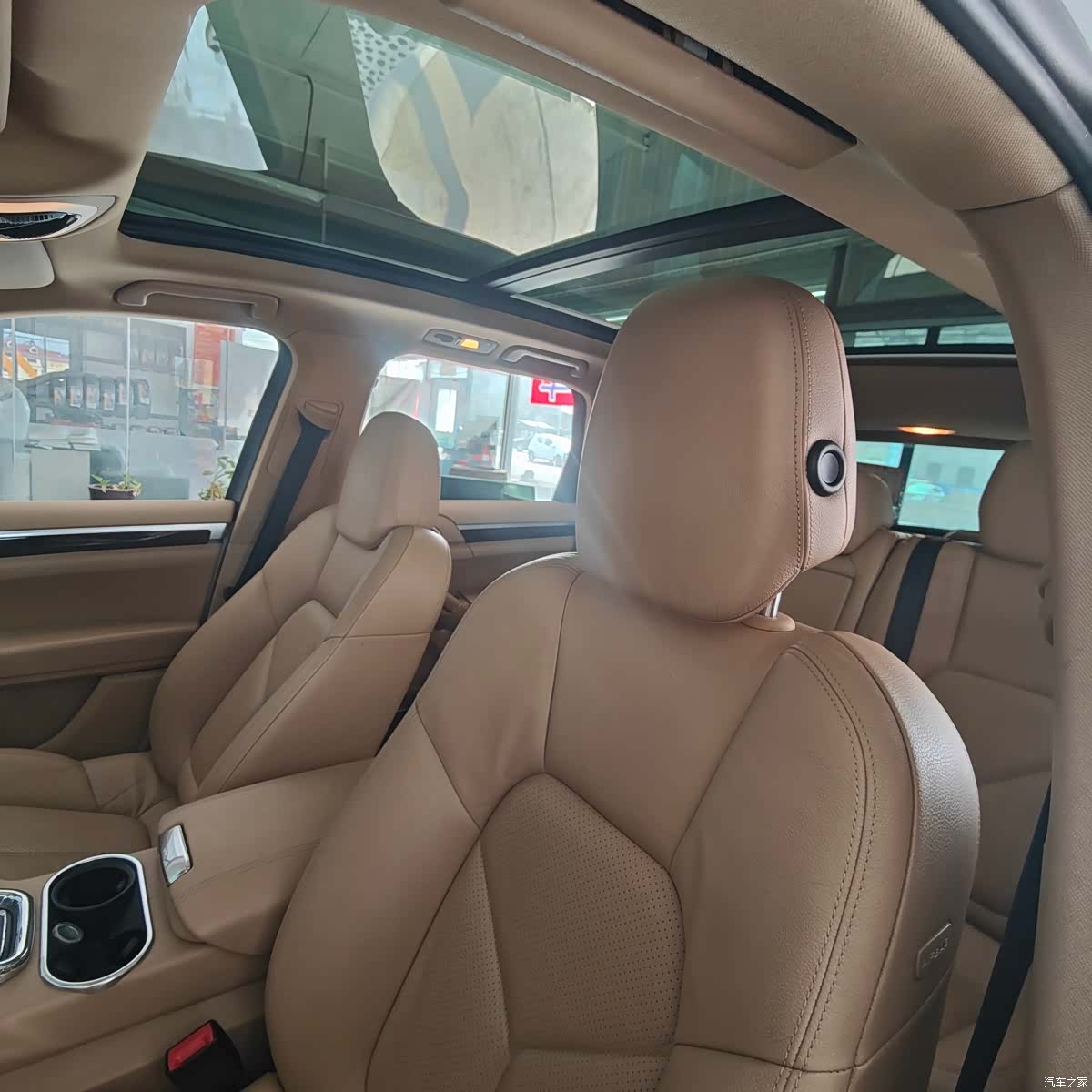 Porsche Cayenne, 2012 8