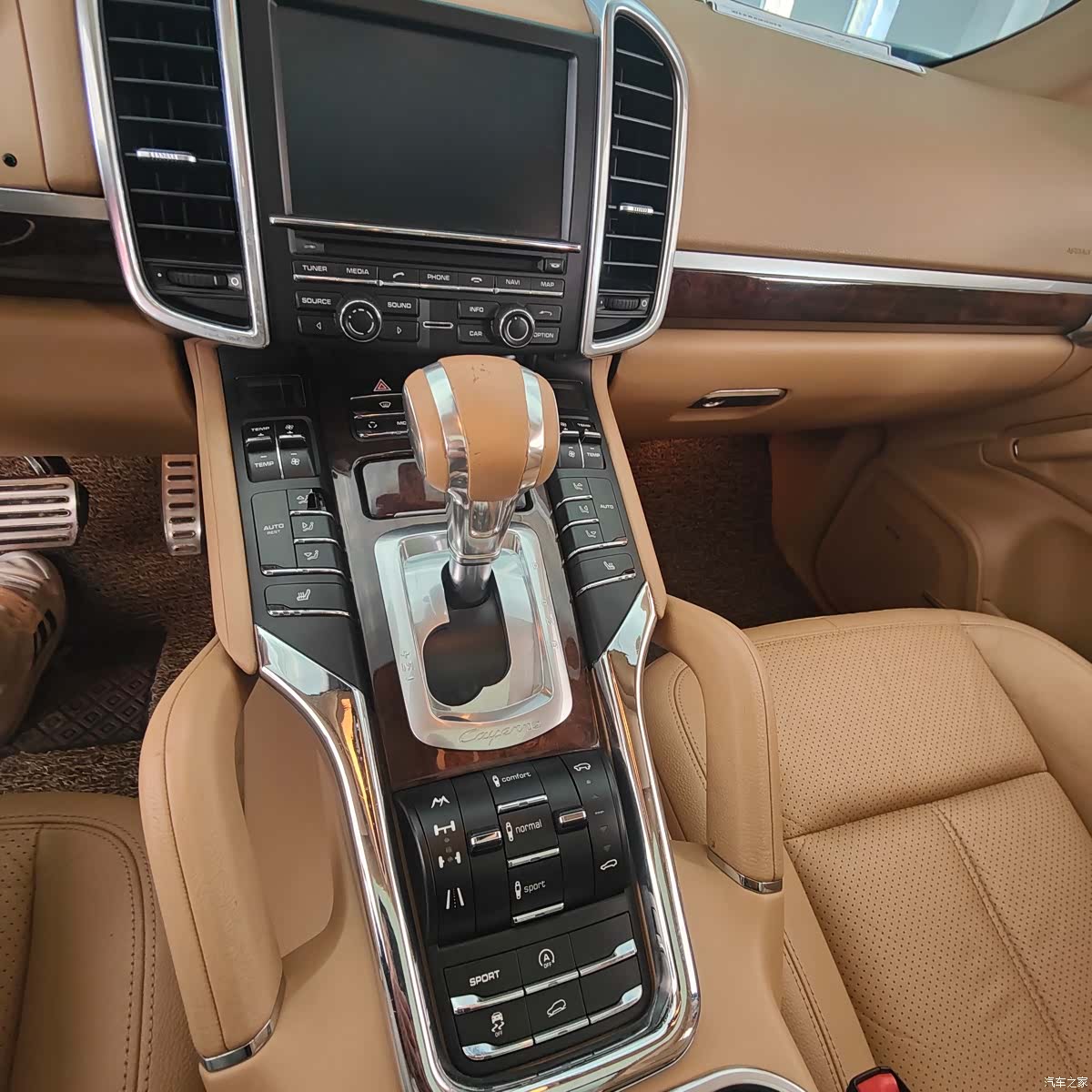 Porsche Cayenne, 2012 12