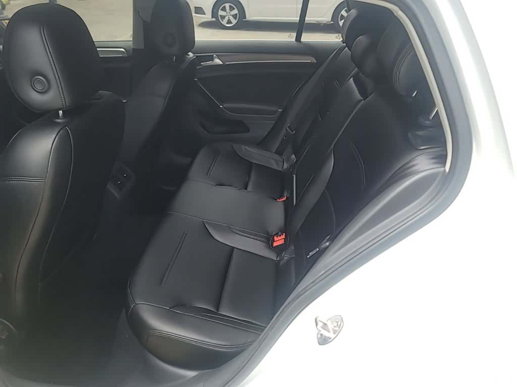Volkswagen Golf, 2016 17
