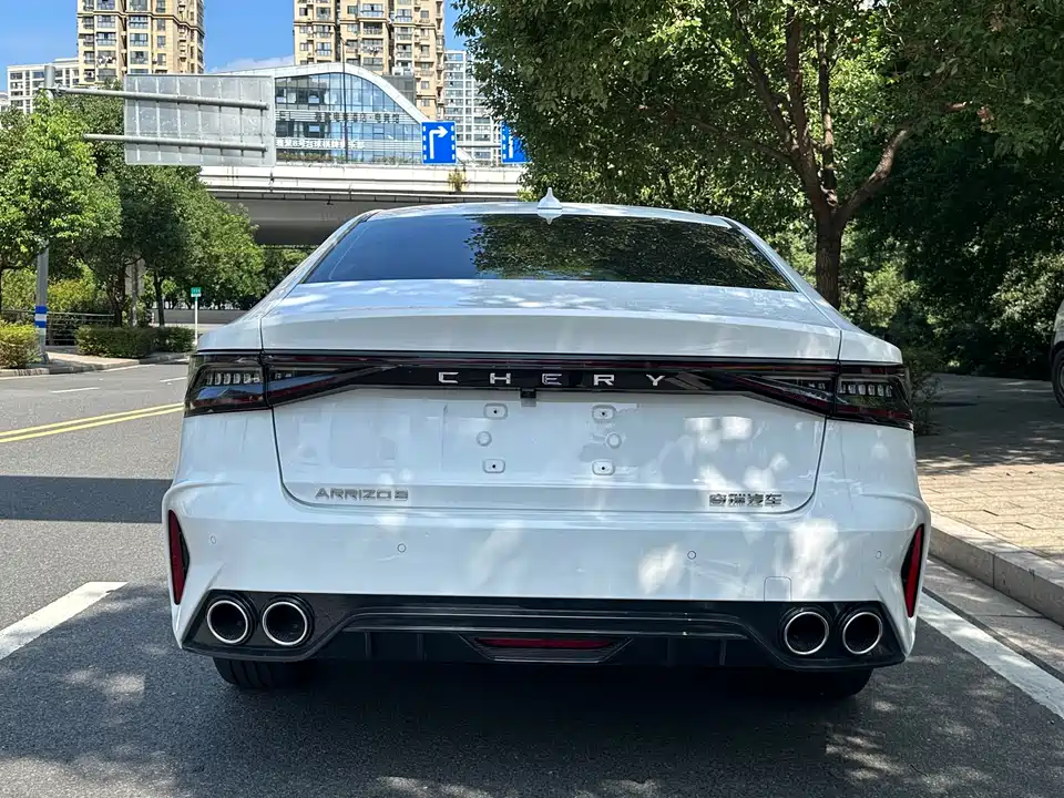 Chery Arrizo 8