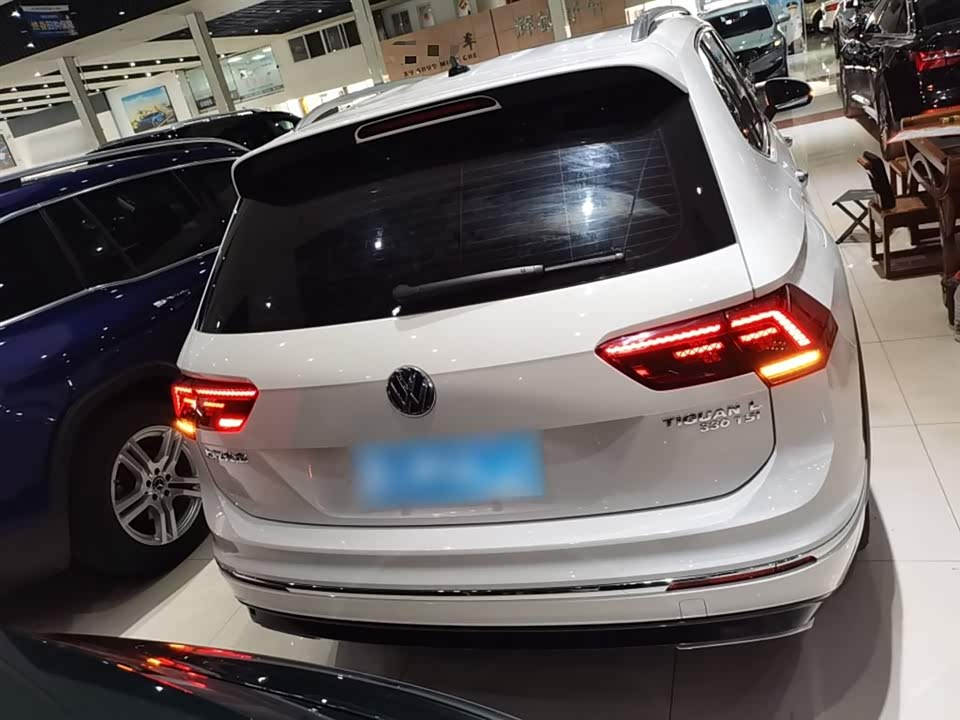 Volkswagen Tiguan L