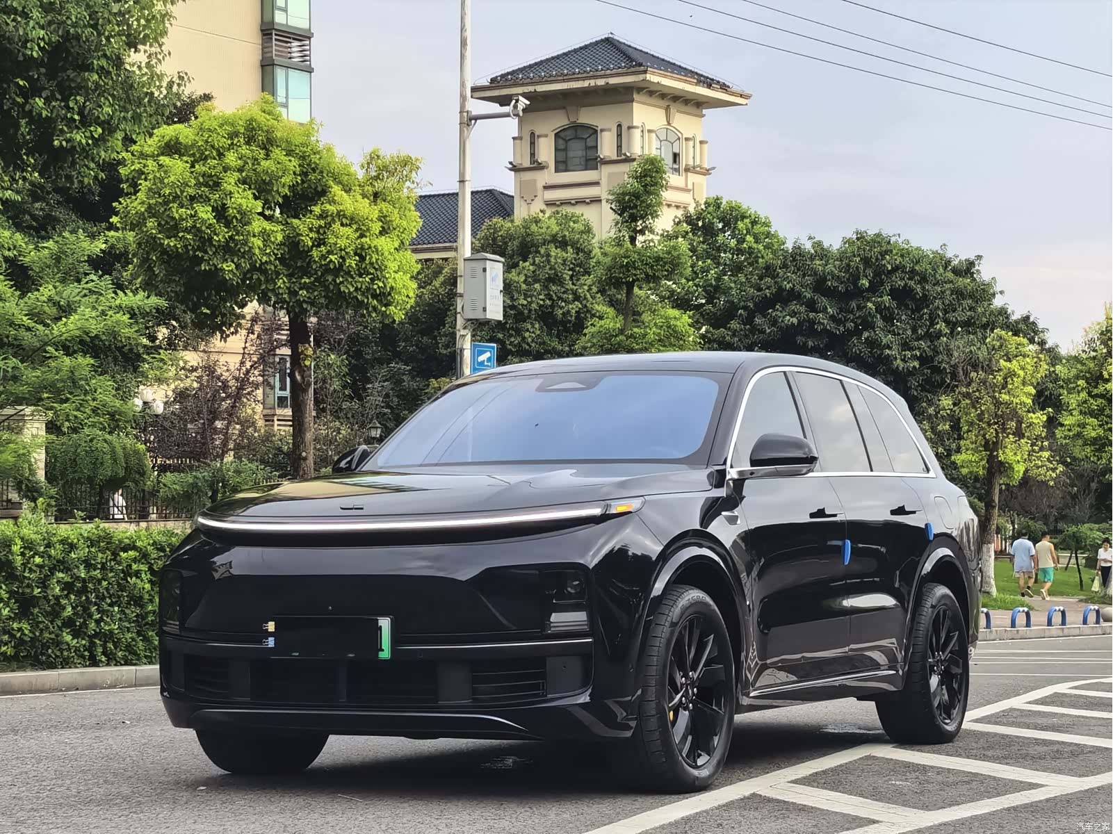Li Auto L8, 2023 1