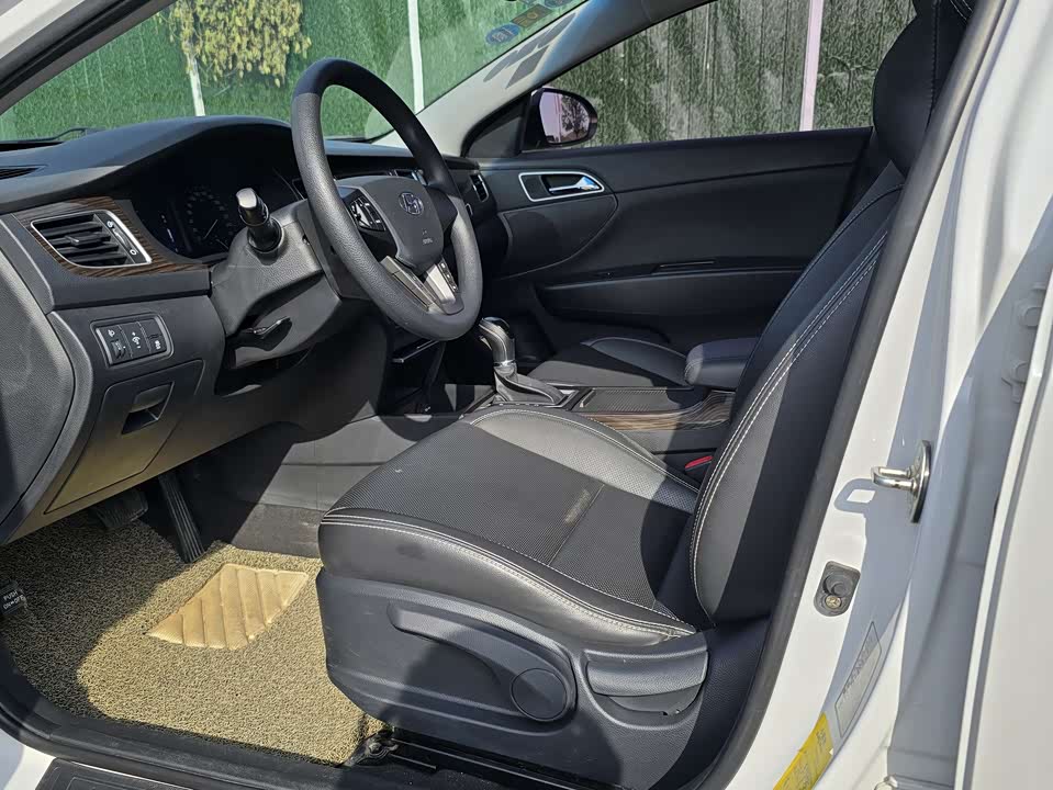 Hyundai Name picture