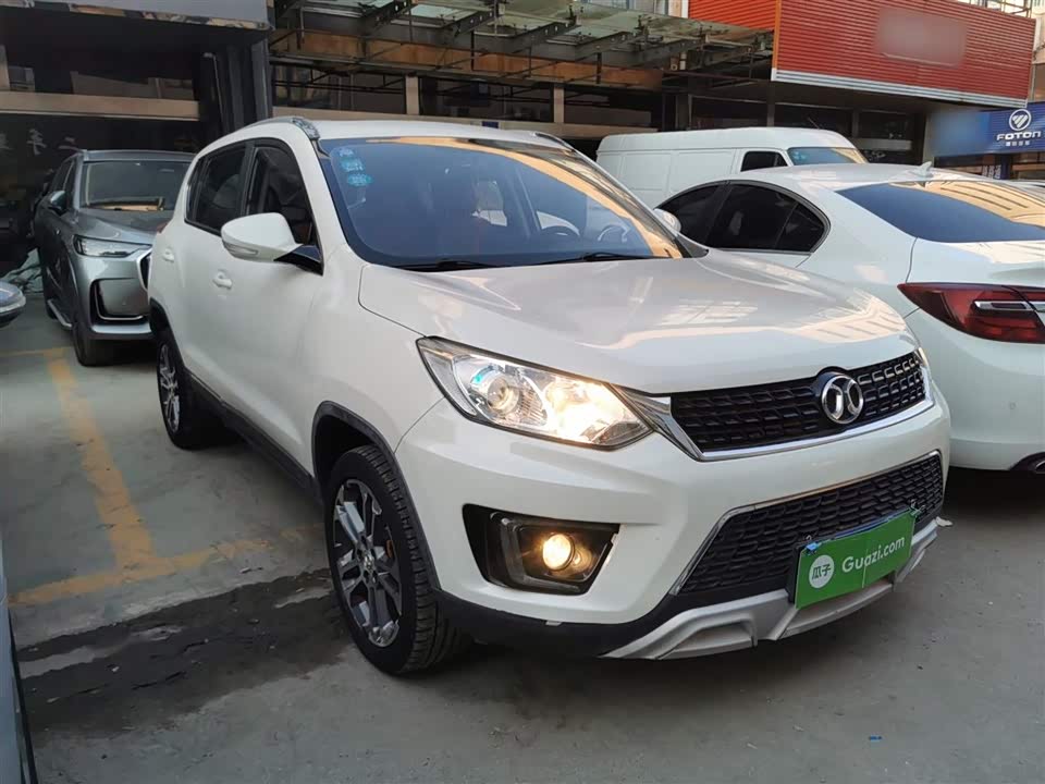 BAIC Shenbao X35