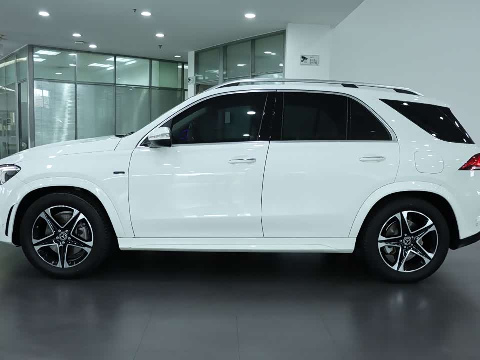Mercedes-Benz GLE Mercedes-Benz GLE