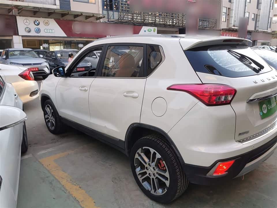 BAIC Shenbao X35