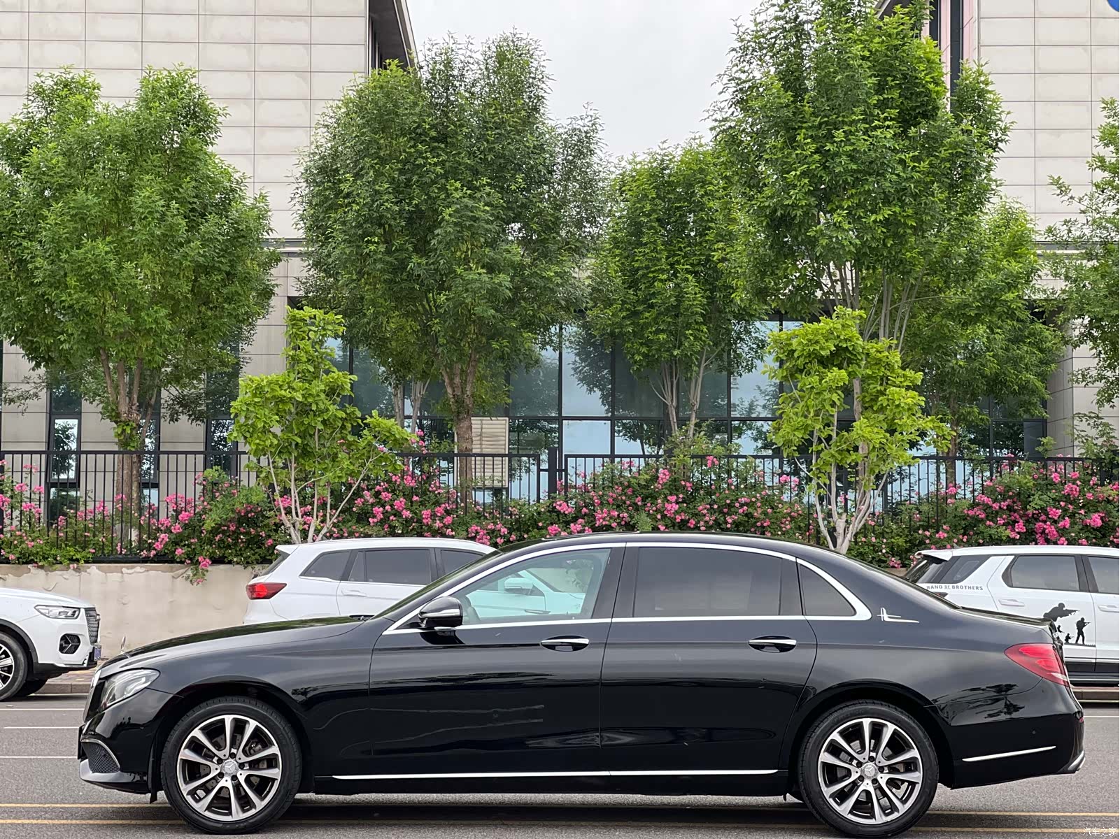 Mercedes-Benz E-Class, 2016 3