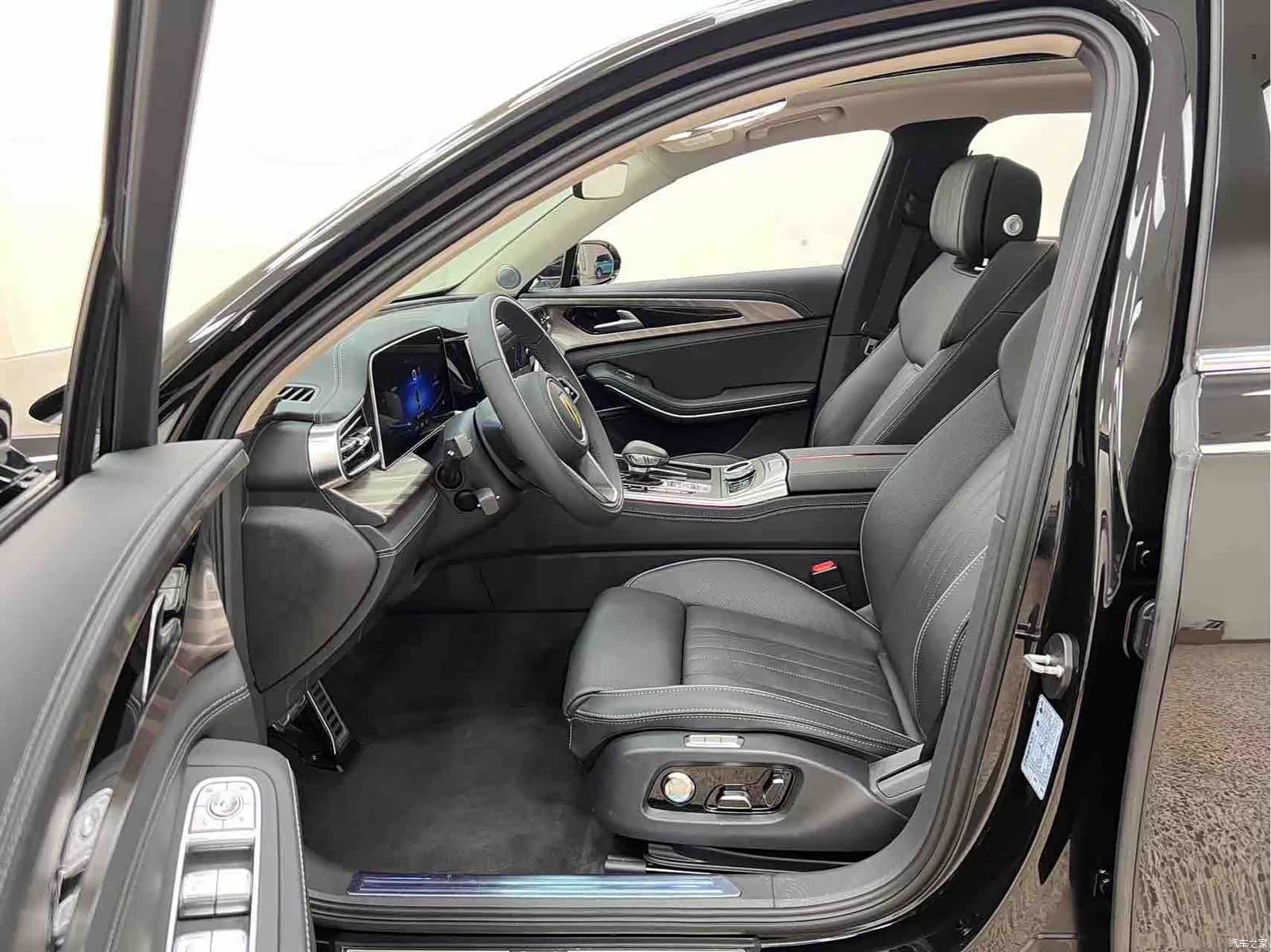 Hongqi H9, 2022 10