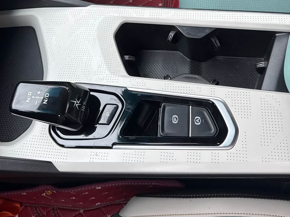 Geely Emgrand L HiP Geely Emgrand L HiP