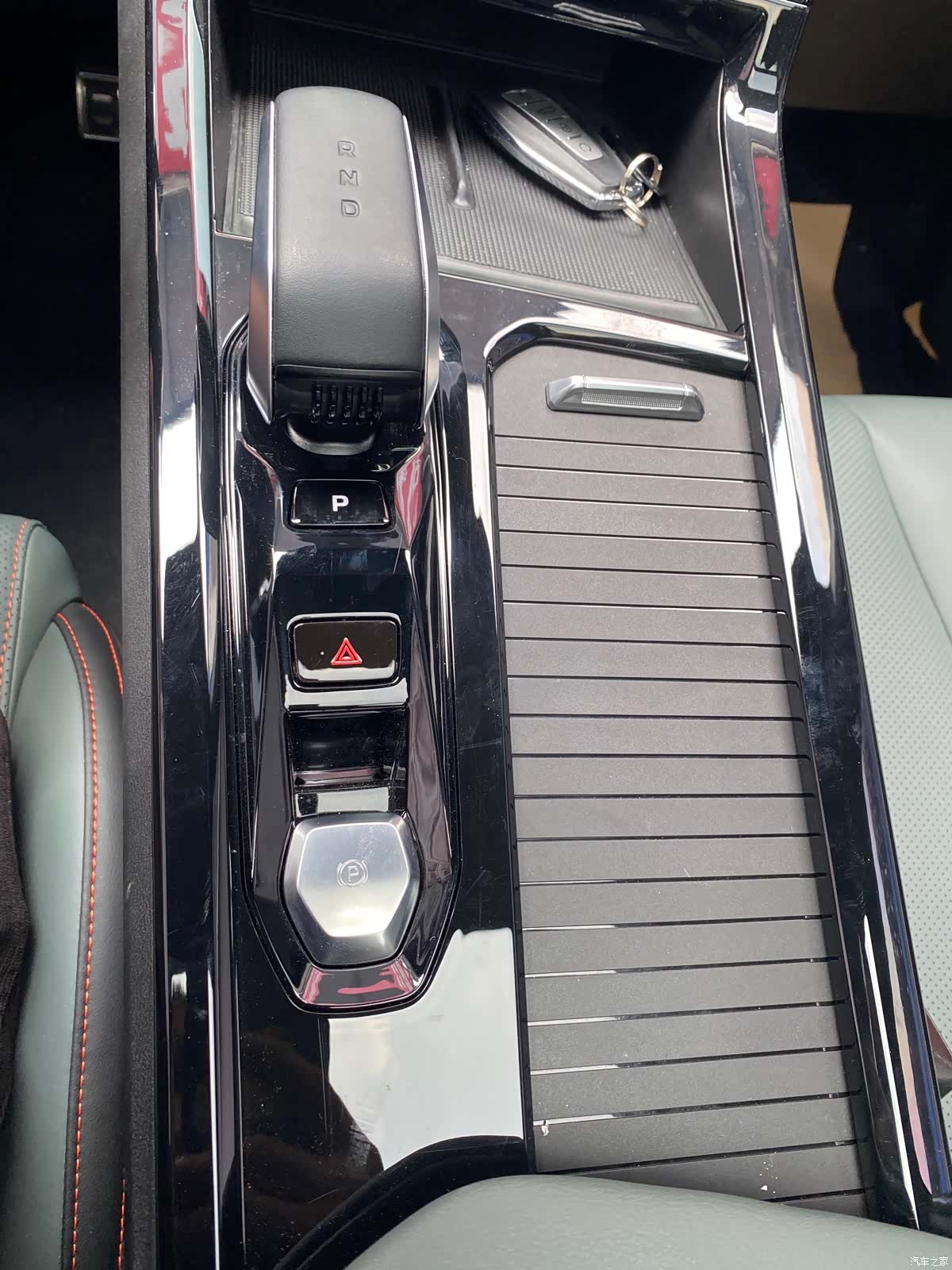 Geely Boyue, 2024 8