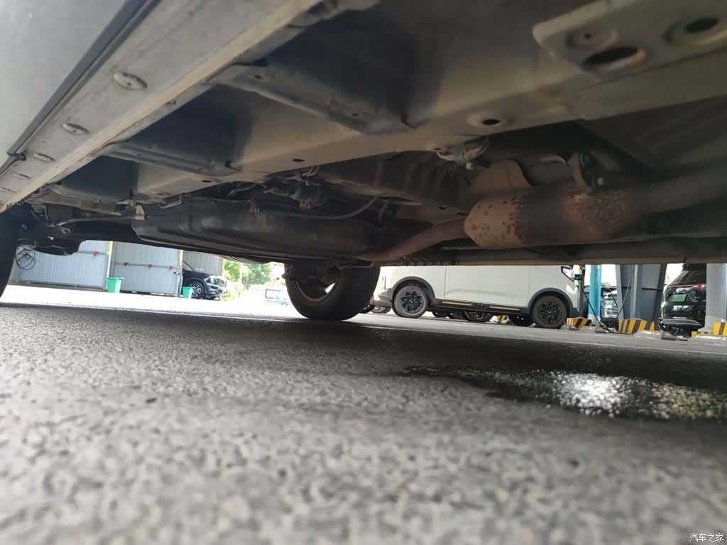 Wuling 560, 2017 17