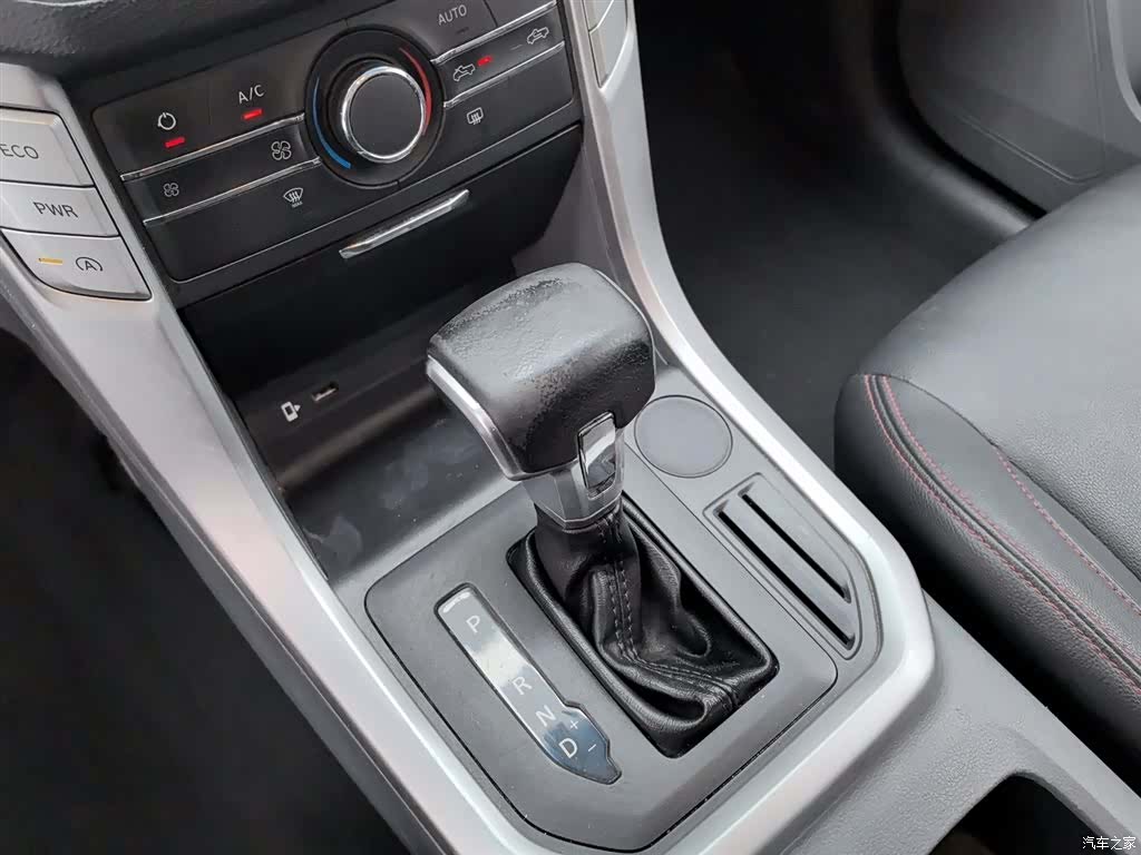 Maxus T60, 2019 13