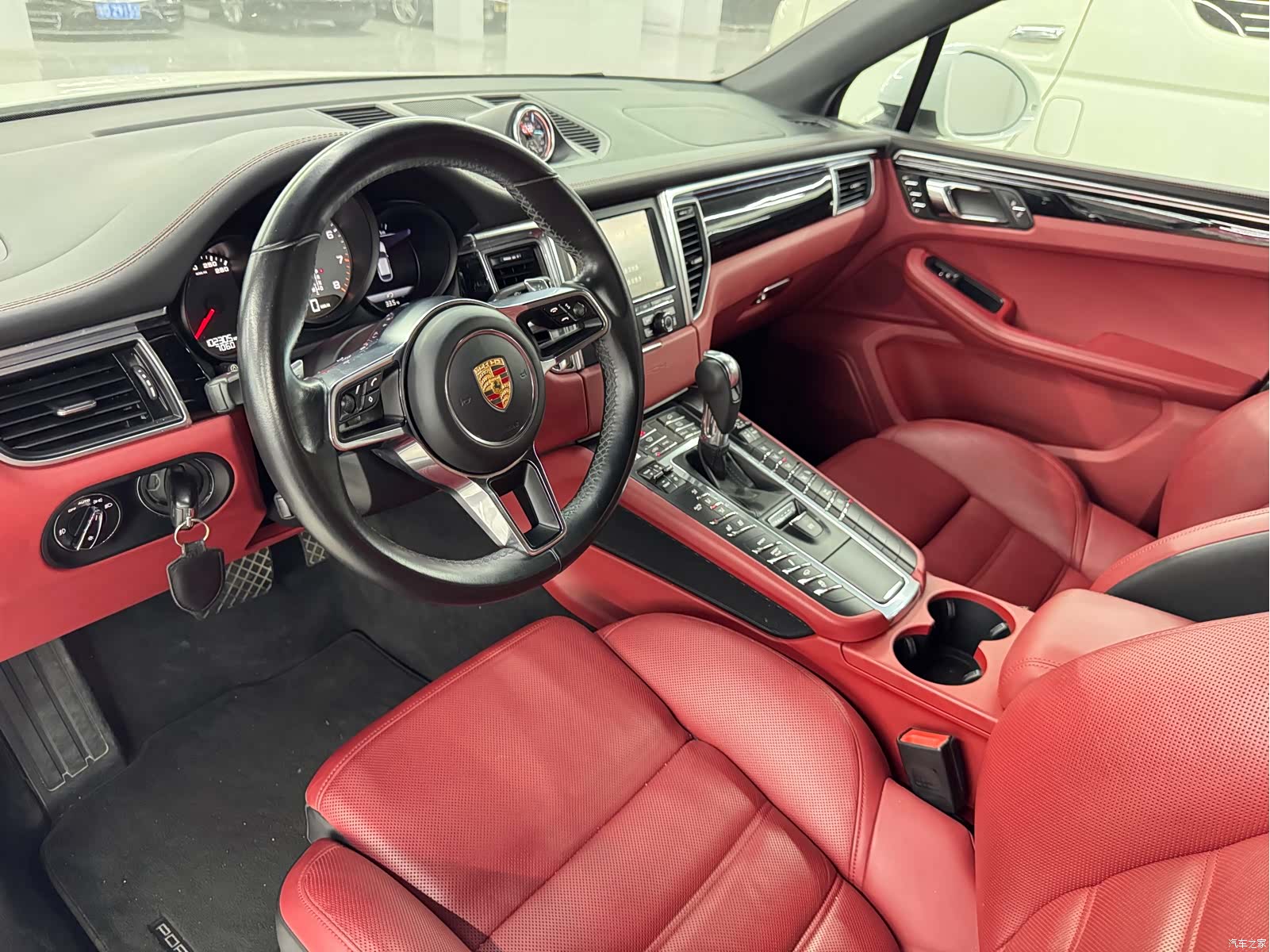 Porsche Macan, 2015 8