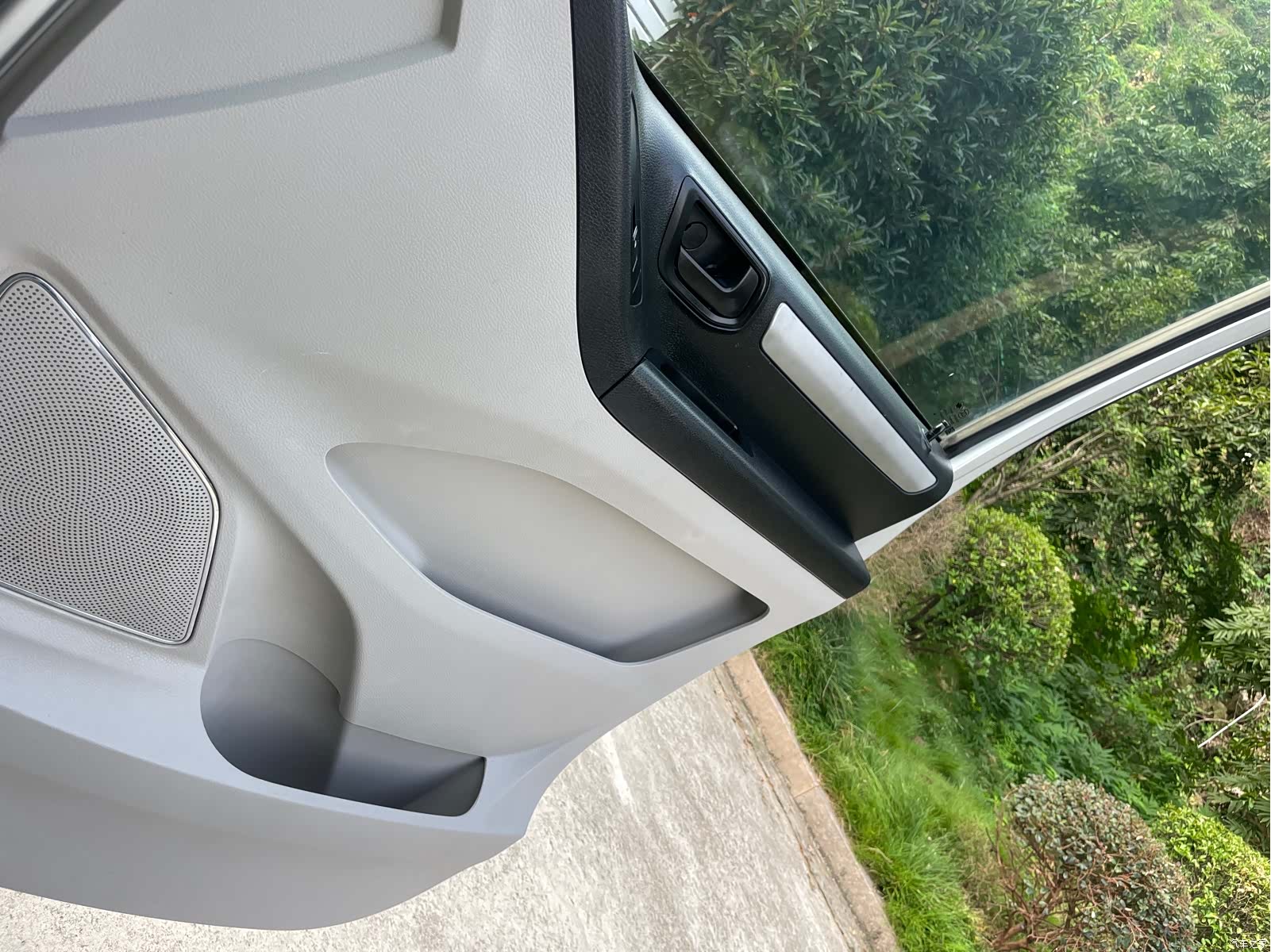 Maxus G10, 2017 13