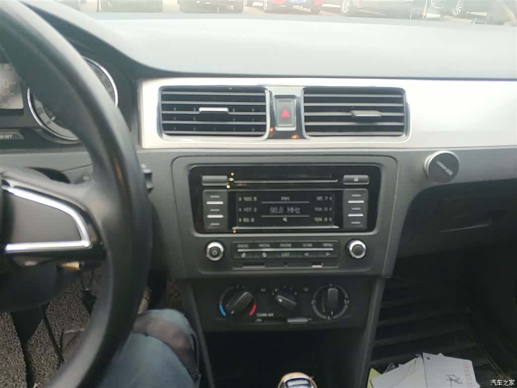 Skoda Rapid, 2017 9