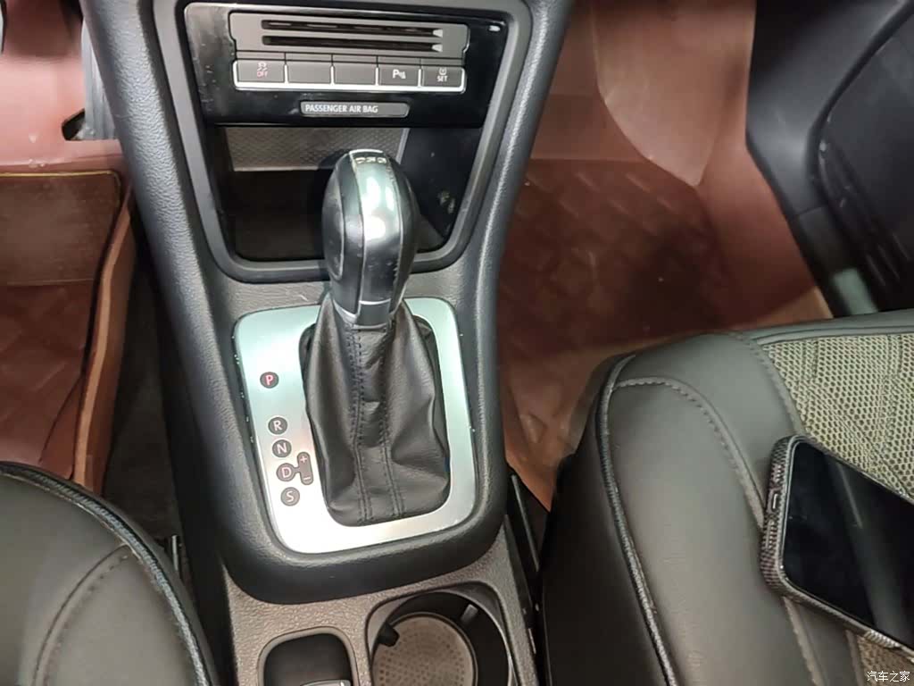 Volkswagen Xia, 2016 14