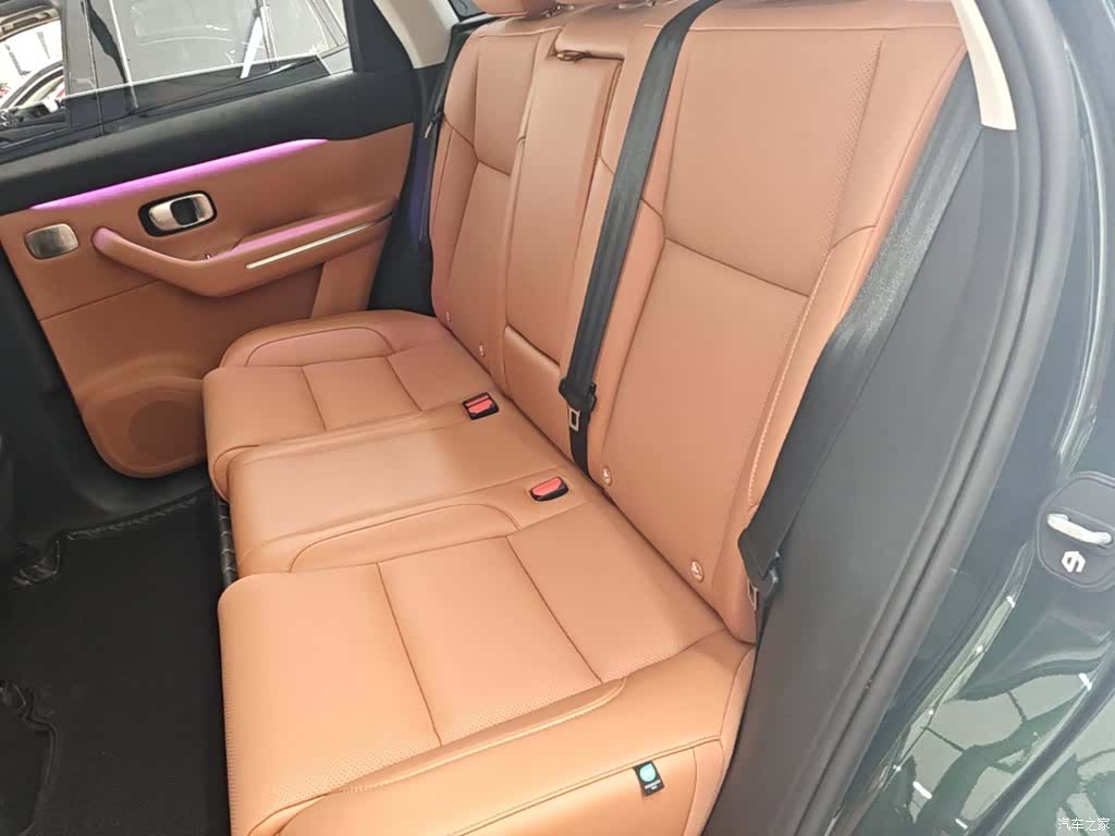 Leapmotor C10, 2025 17