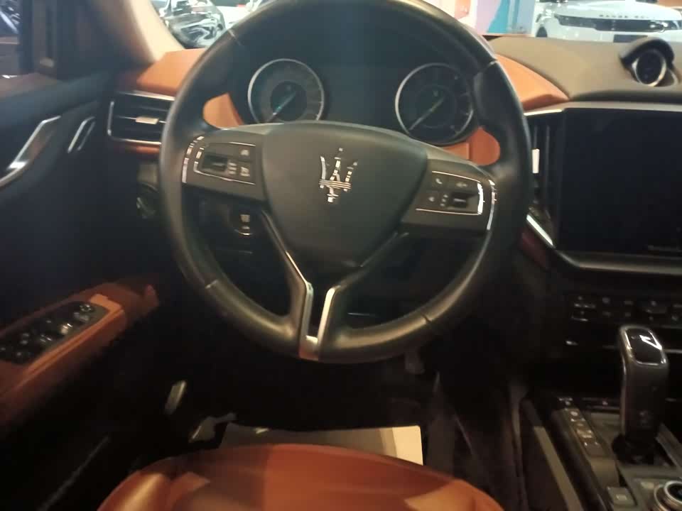 Maserati Ghibli Maserati Ghibli