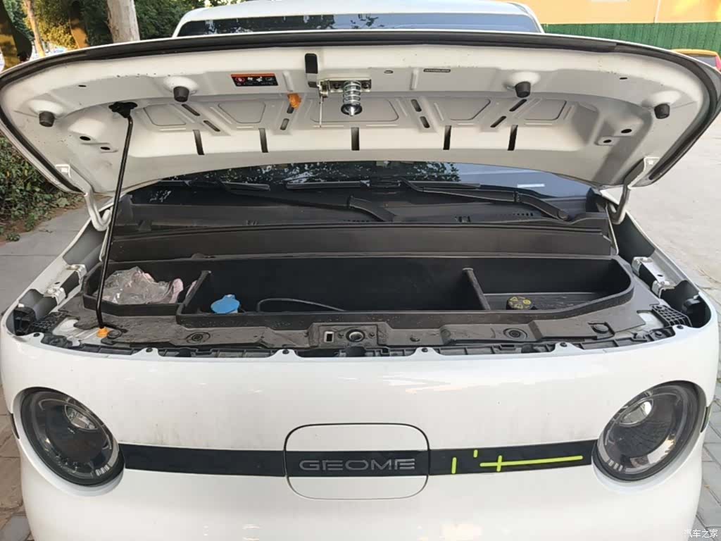 Geely Panda, 2025 20
