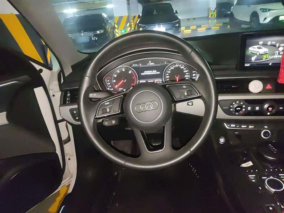 Audi A4L