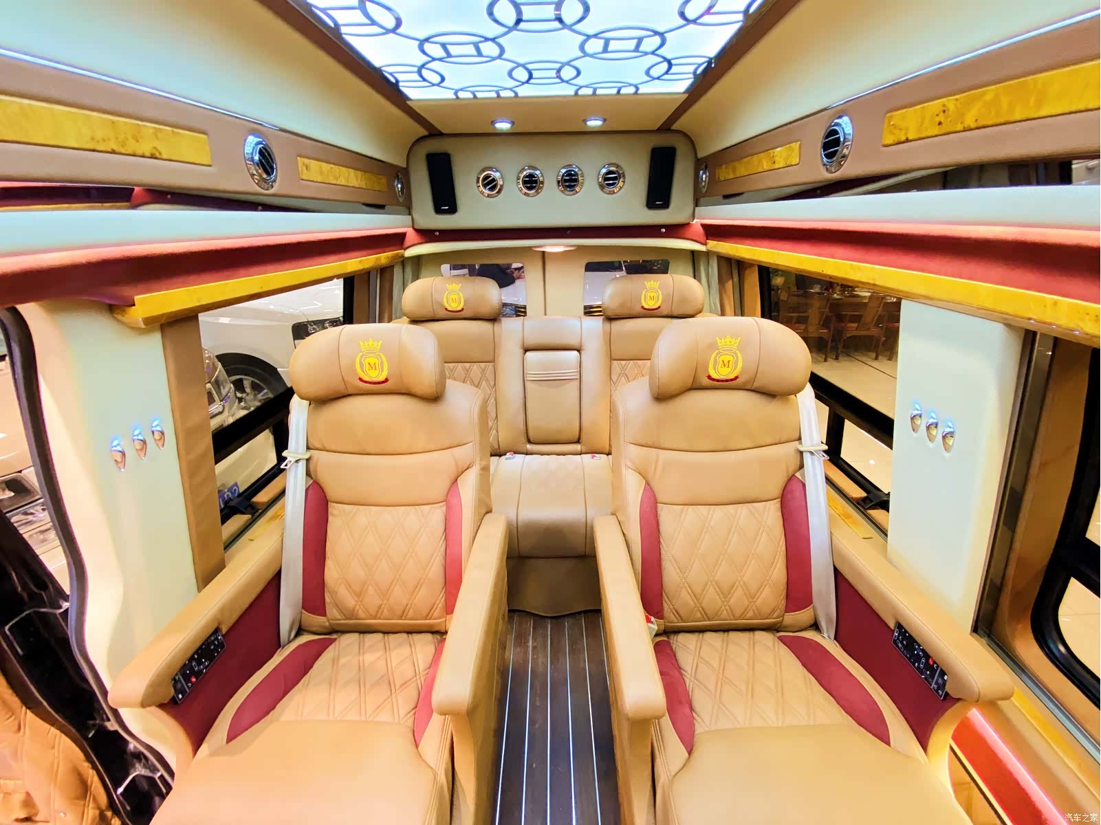 GMC G550S, 2017 23
