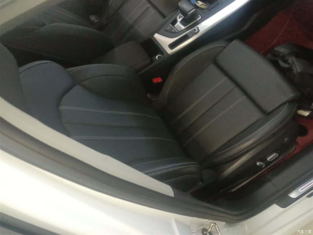 Audi A4L, 2024 25