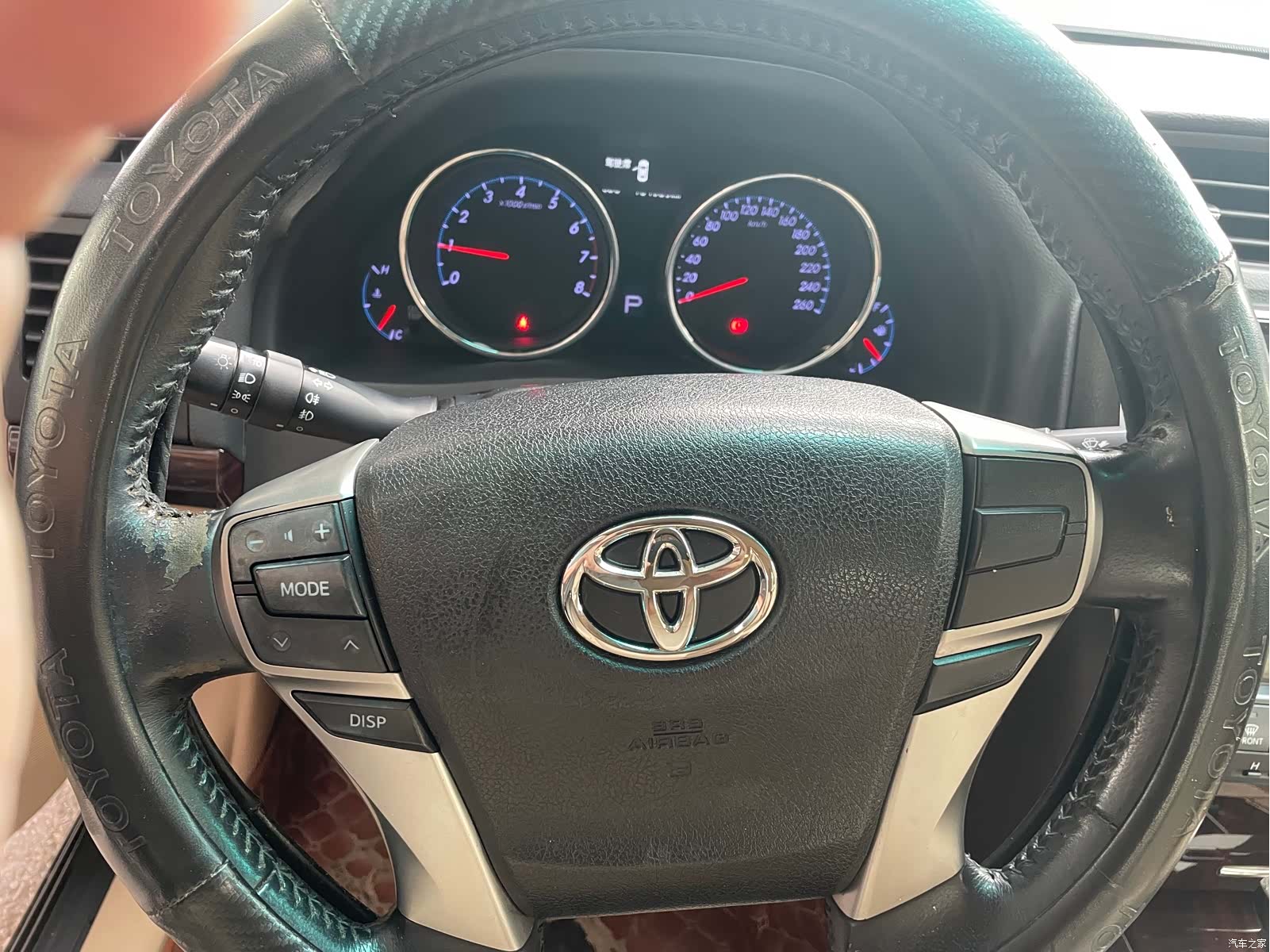 Toyota 2.5V, 2012 6