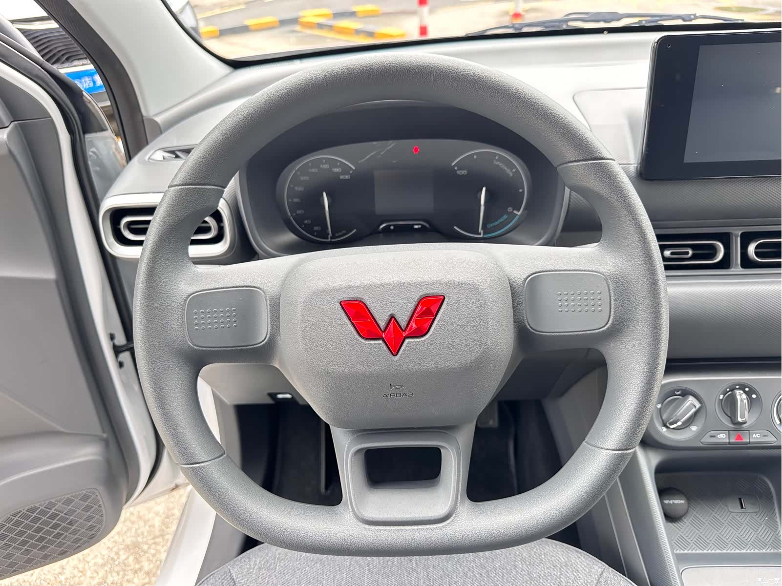 Wuling Hongguang, 2025 16