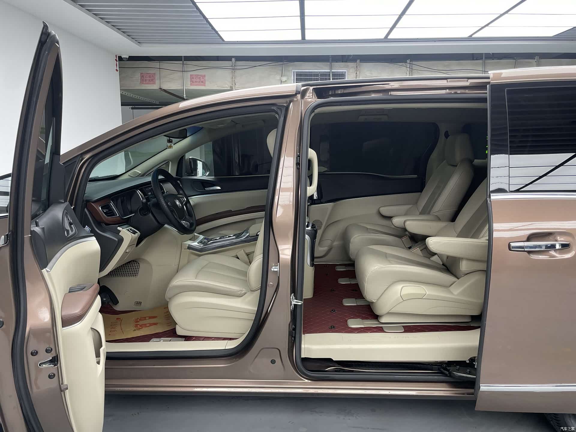Buick GL8, 2020 8