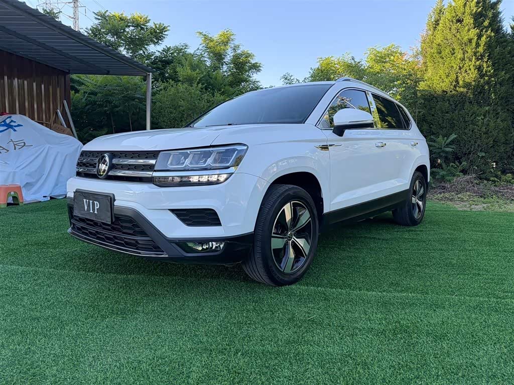 Volkswagen Tharu