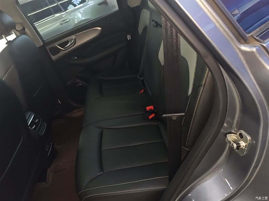 Roewe RX5, 2020 17