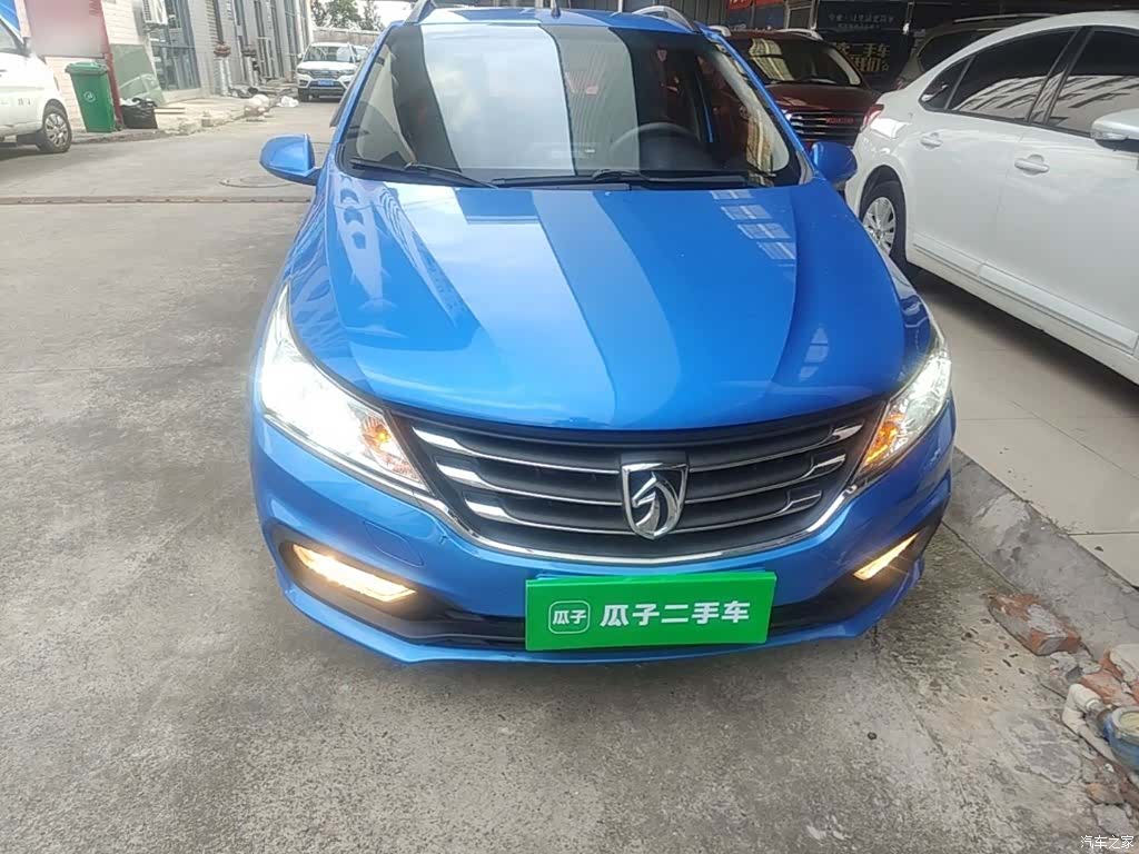 Wuling 310, 2017 3