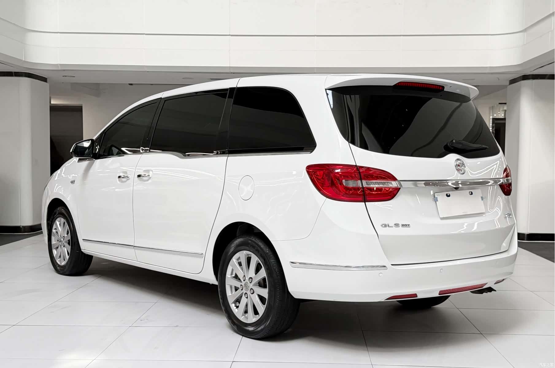 Buick GL8, 2019 13
