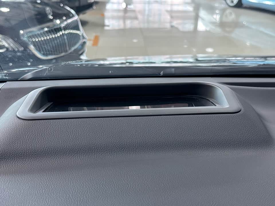 Toyota Elfa
