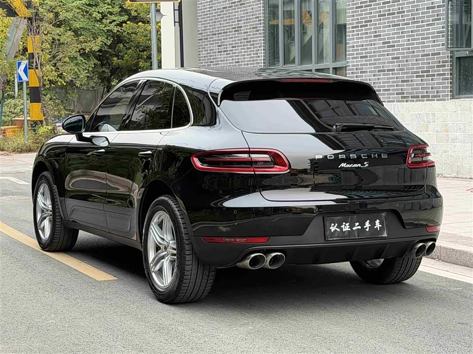 Porsche Macan