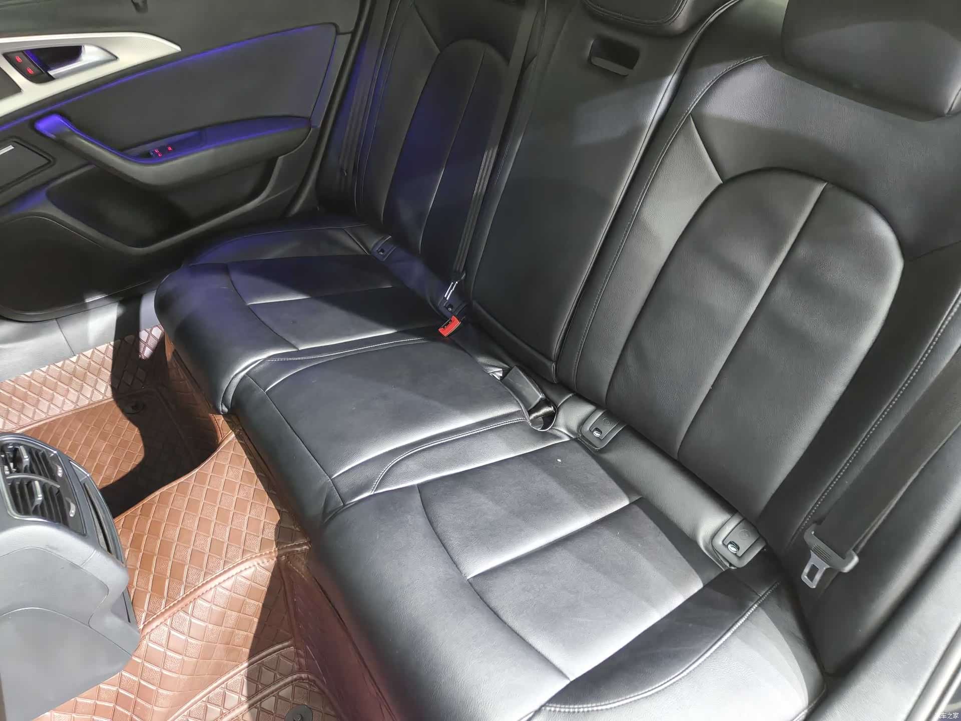 Audi A6L, 2014 9