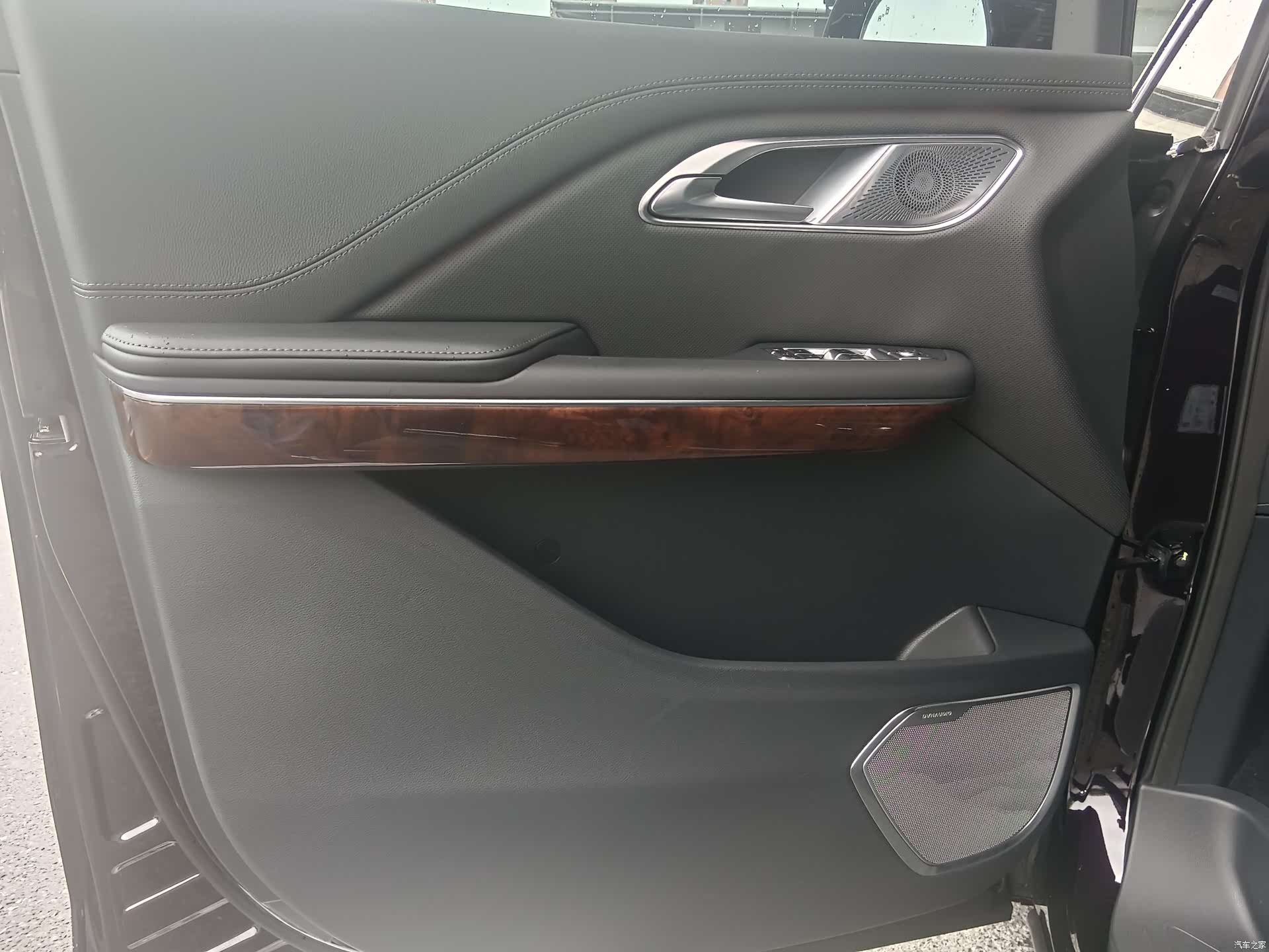 Hongqi HQ9, 2024 12