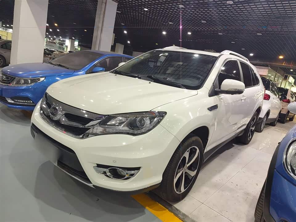 BYD S7