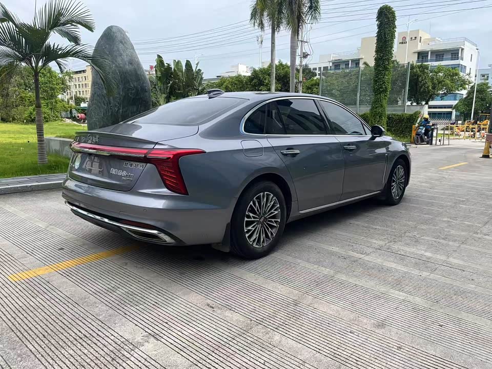 Hongqi H5
