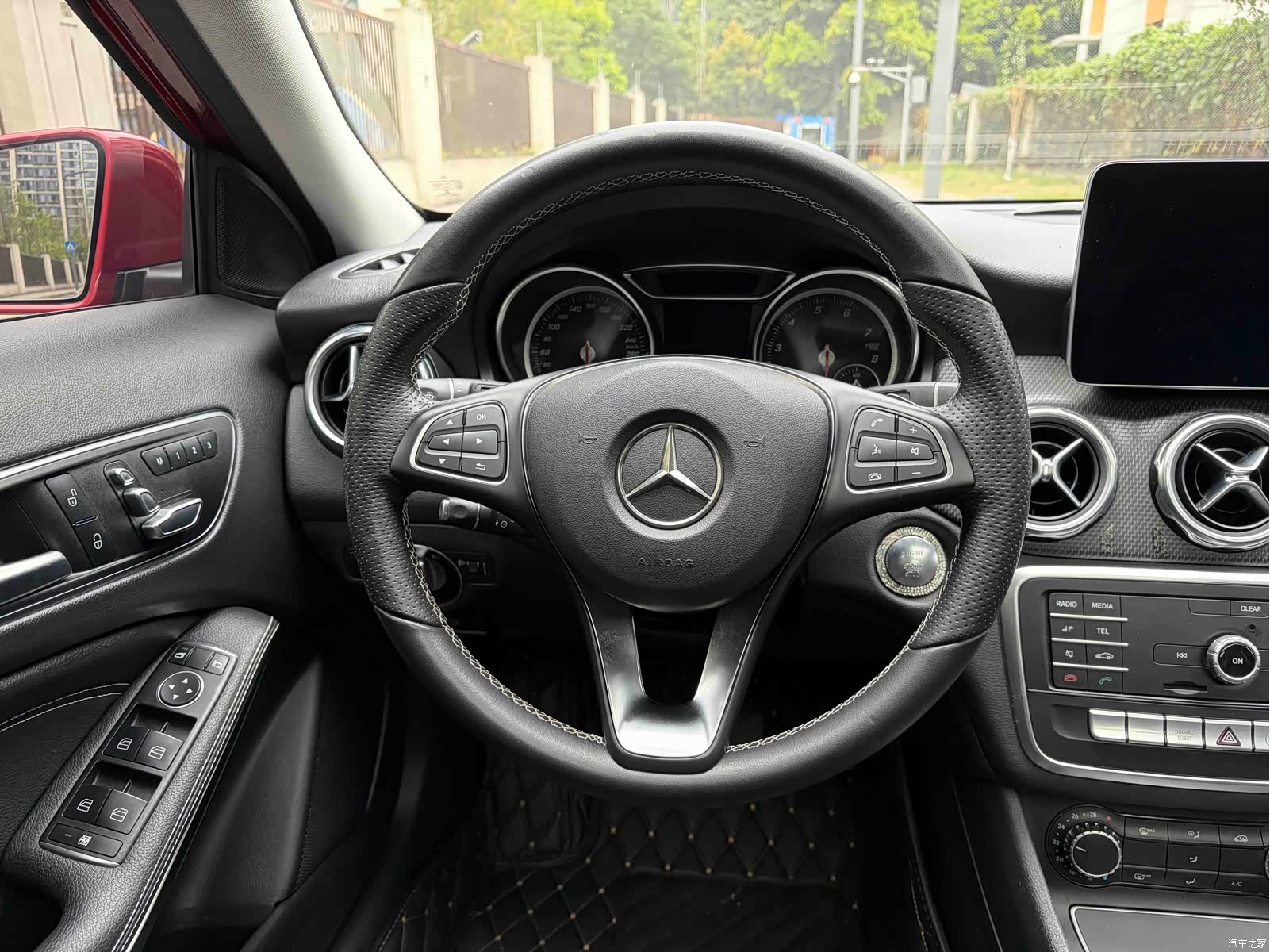 Mercedes-Benz GLA, 2019 11