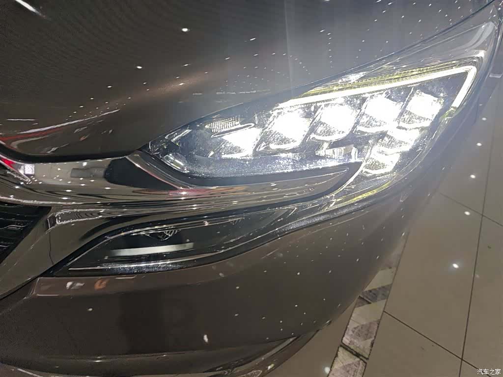 Buick GL8, 2020 24