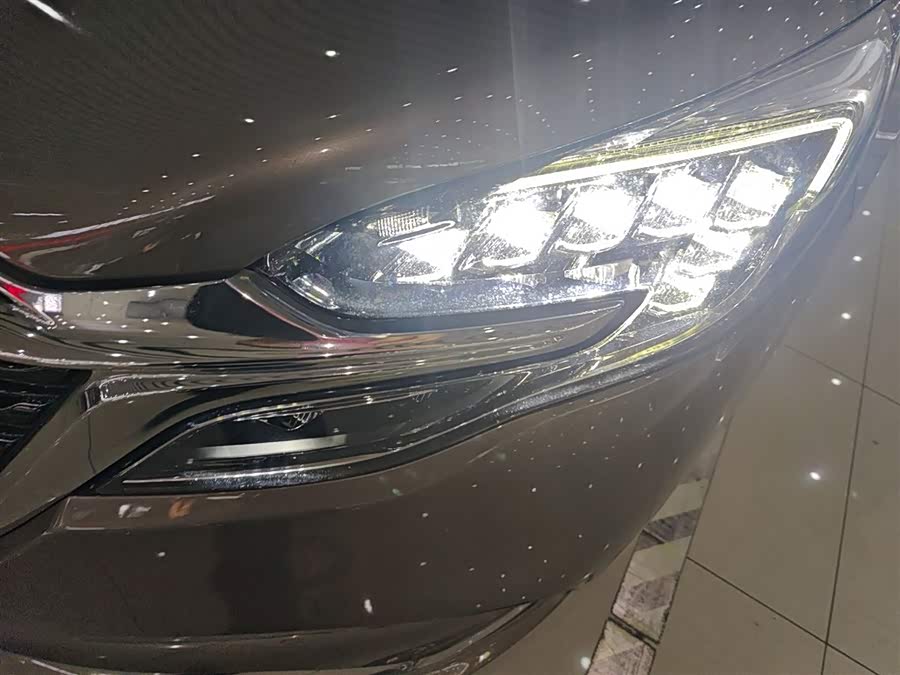 Buick GL8 2020, фото 24