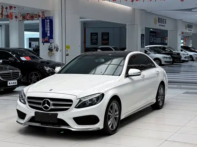 Mercedes-Benz C-Class 2018 — купить из Китая под заказ