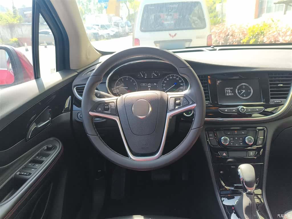Buick Encore, 2018 4