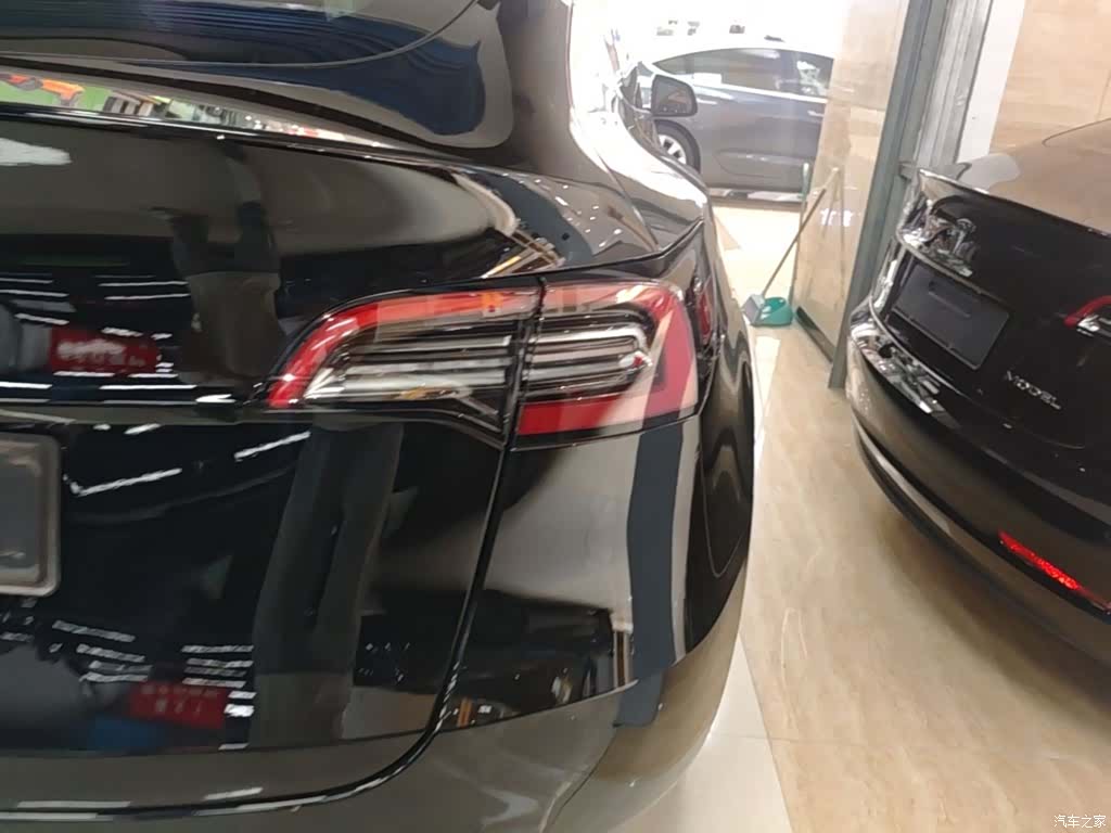 Tesla Model Y, 2023 8