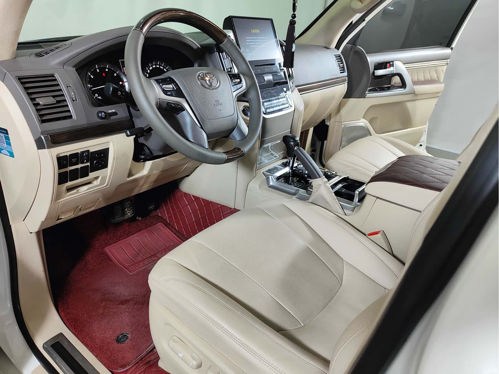 Toyota Land Cruiser, 2019 4