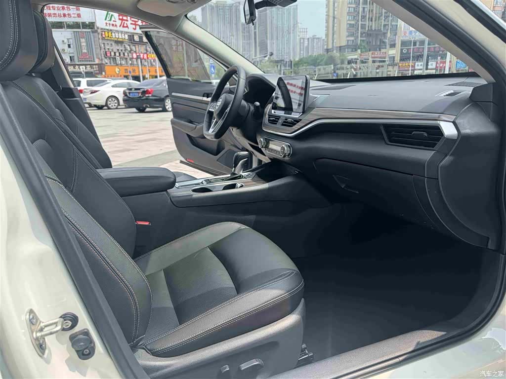 Nissan Teana, 2022 12