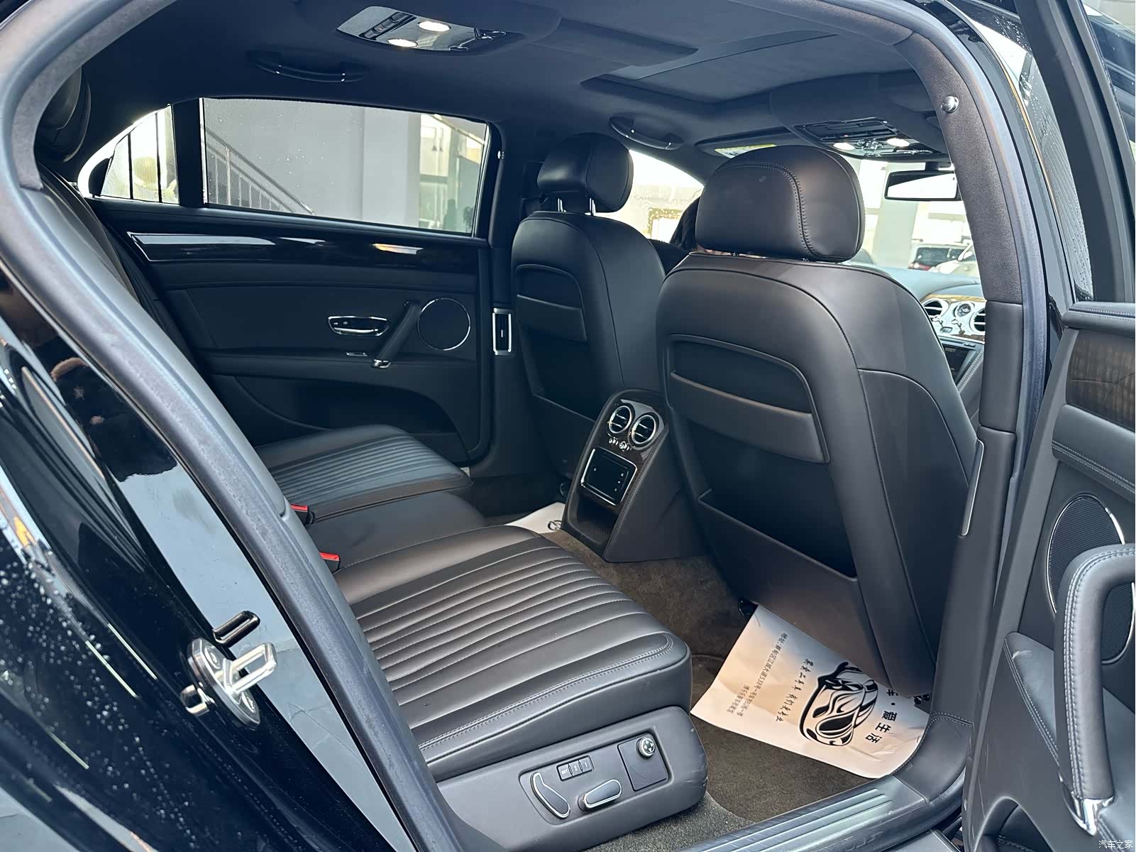 Bentley Flying Spur, 2018 9