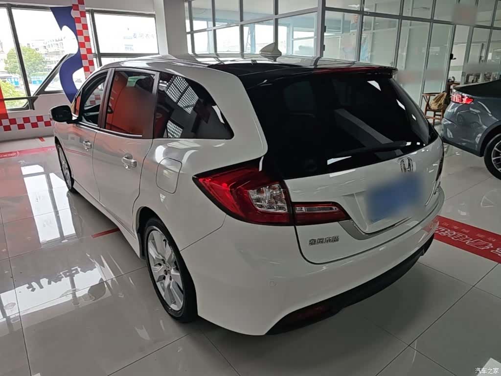 Honda Jade, 2015 все фото